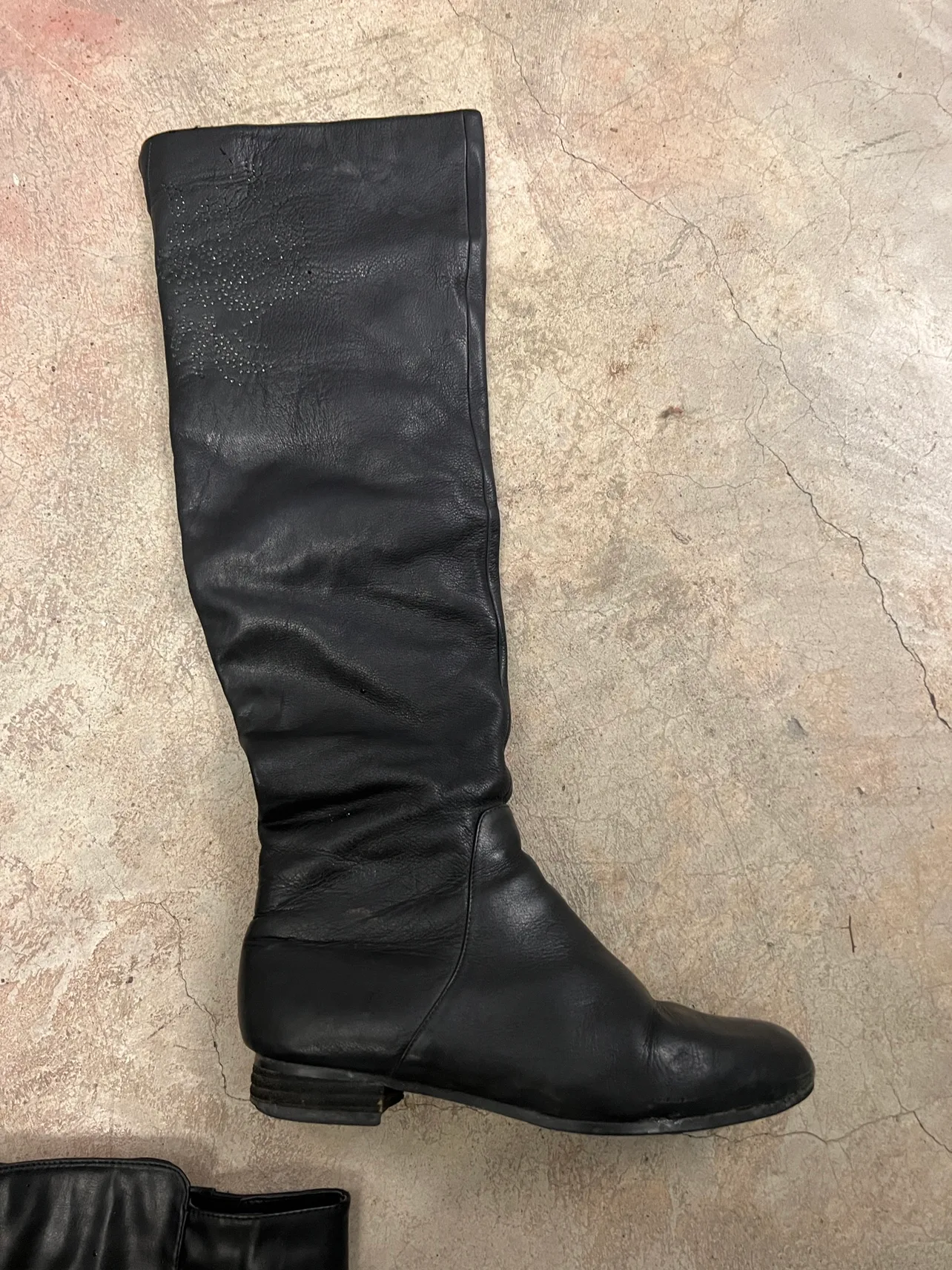 Women's Knee-High Boots image indicator(10)