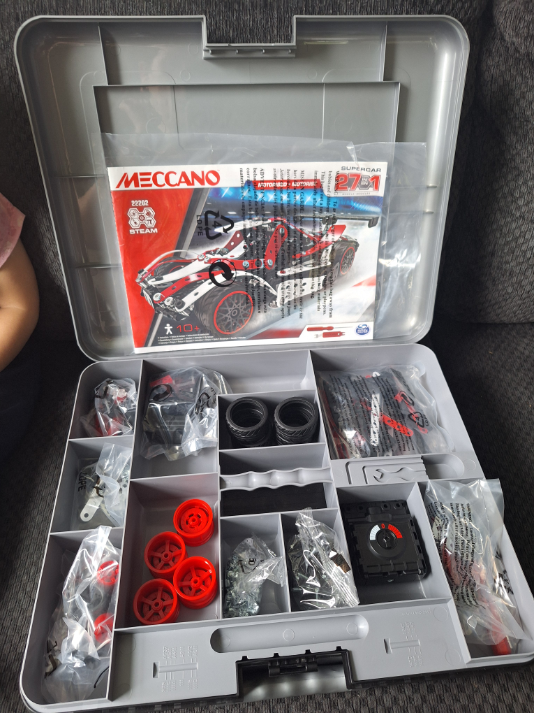 Meccano Supercar 27-in-1 - photo 2