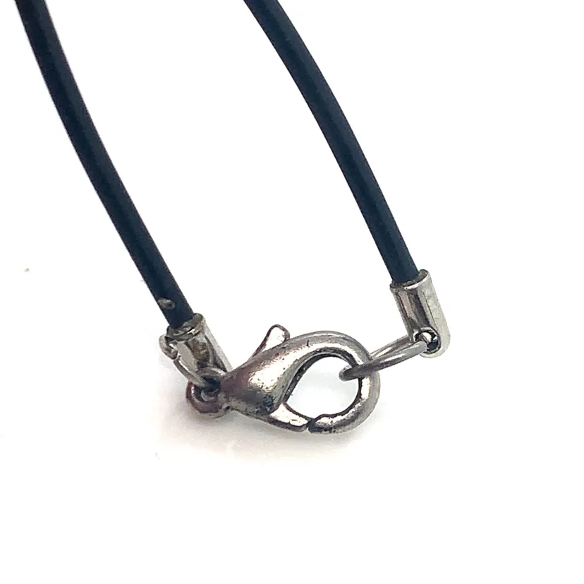 Black leather choker 3 pearl Necklace image indicator(2)