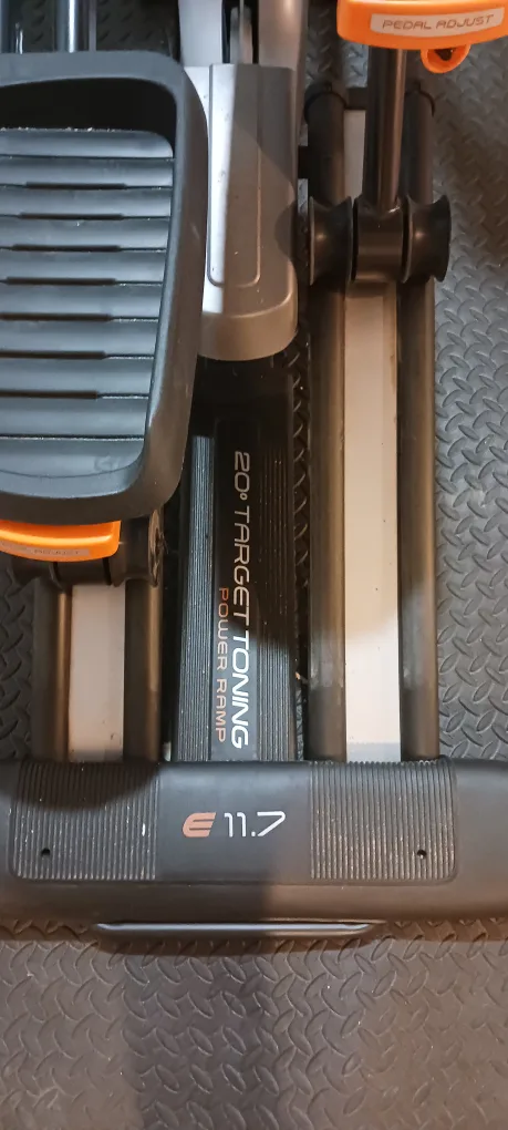 NORDICTRACK  E11.7 Elliptical Trainer image indicator(8)