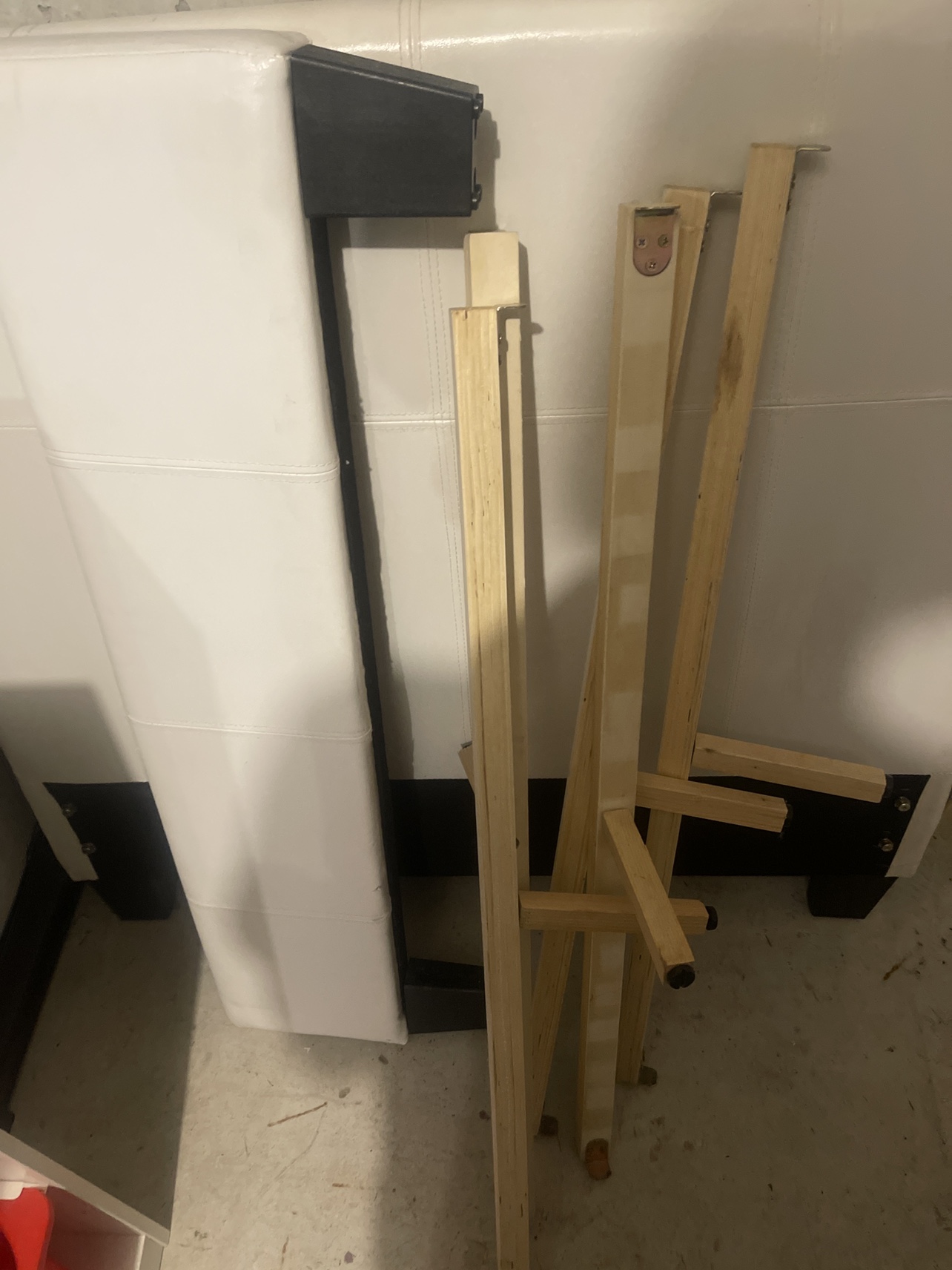 Twin bed frame with slats - photo 3
