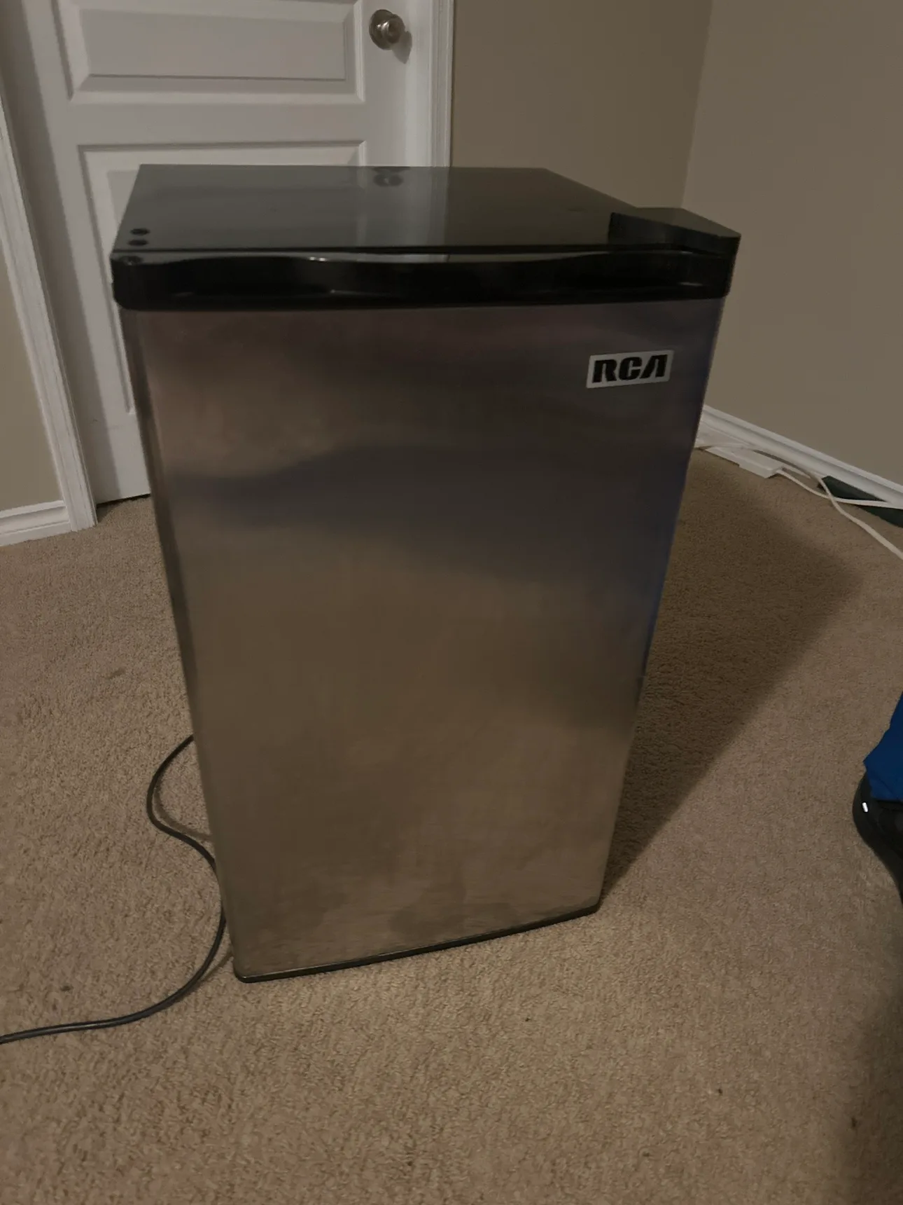 RCA Mini Fridge