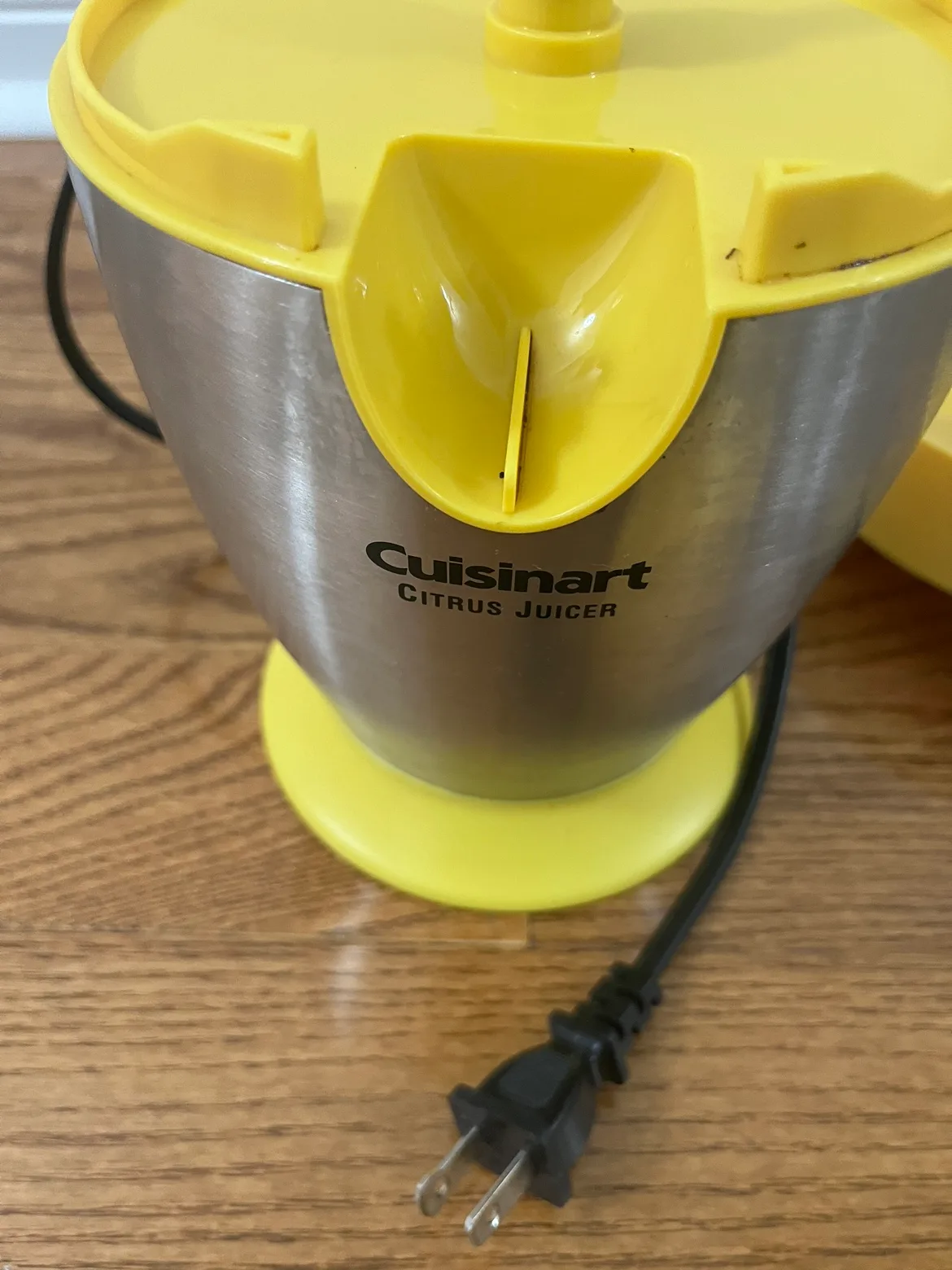 Cuisinart Citrus Juicer thumbnail