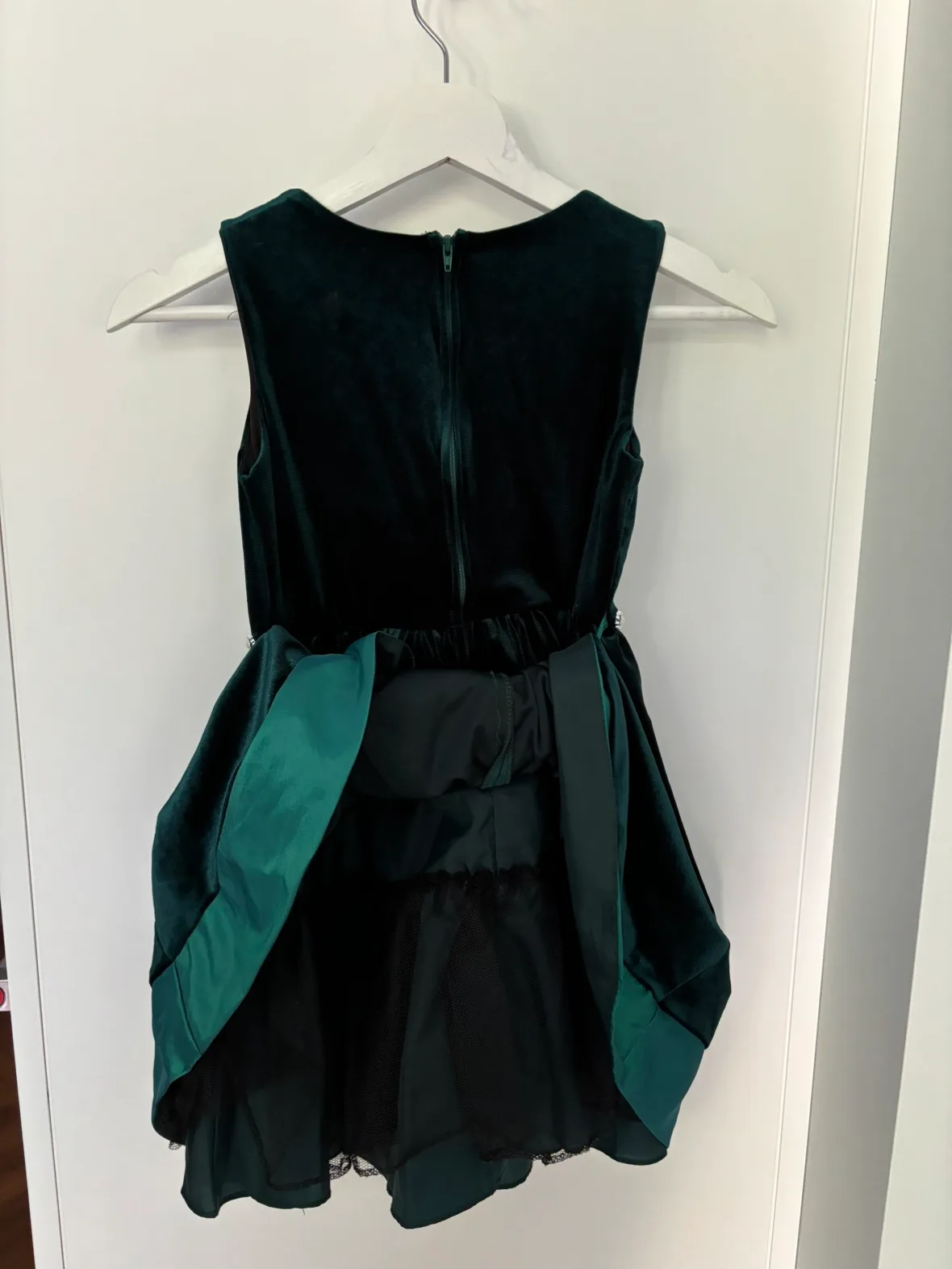 Girls’ Special Occasion Dresses (sizes 6-8), $10 each image indicator(5)