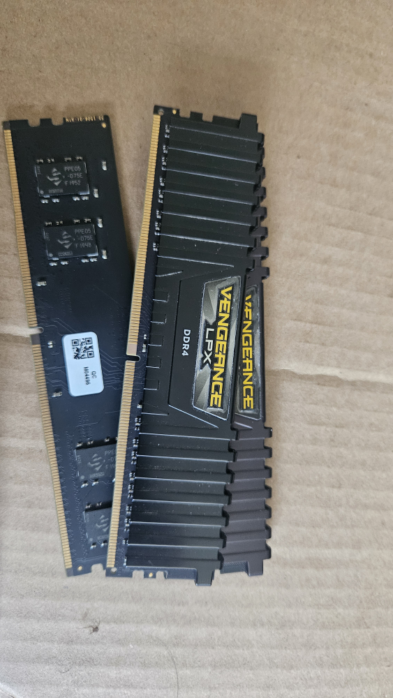 Corsair Vengeance LPX 16GB DDR4 RAM