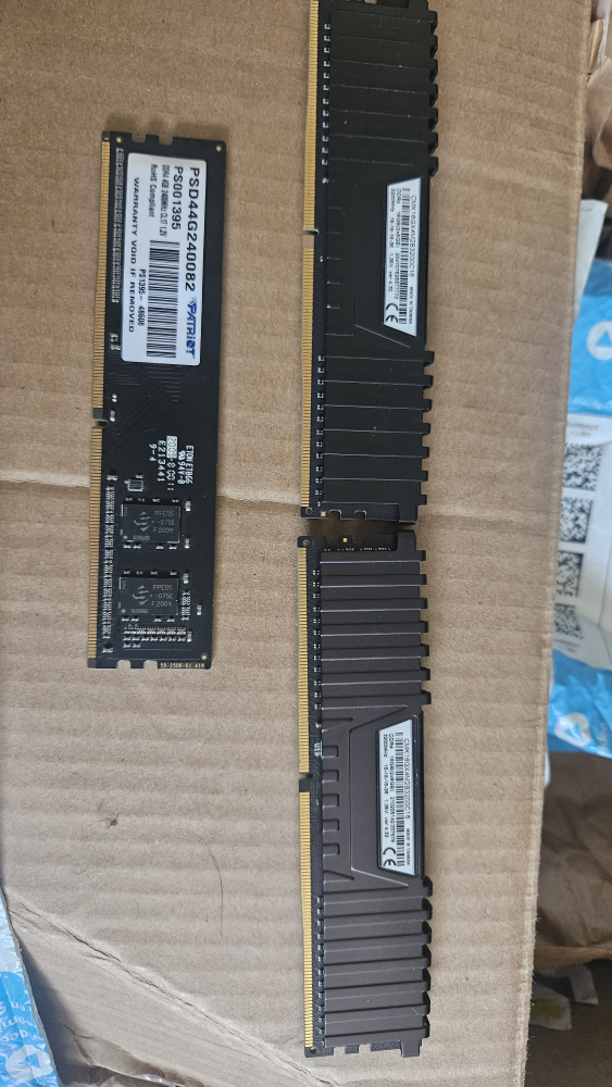 Corsair Vengeance LPX 16GB DDR4 RAM - photo 2