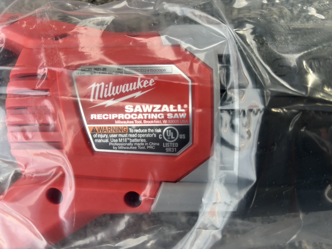 Milwaukee M18 Sawzall Reciprocating Saw - photo 3