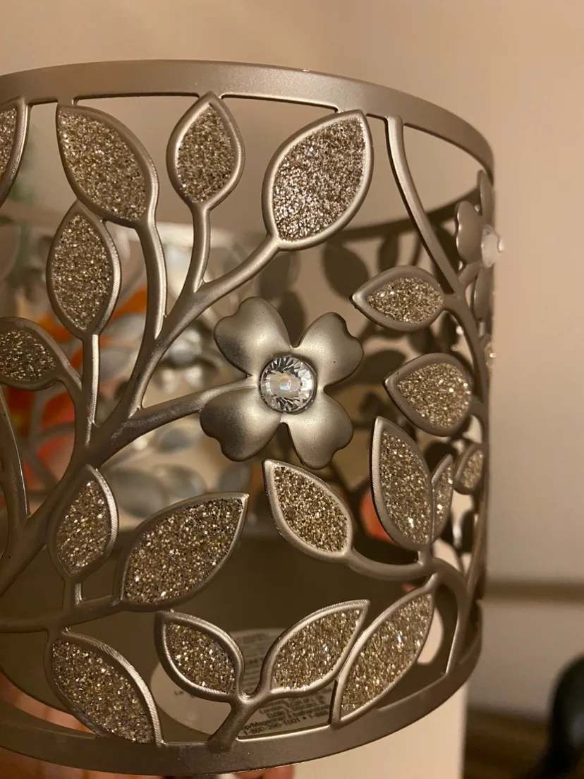 Bath & Body Works Candle Holder Free candle both are new image indicator(3)