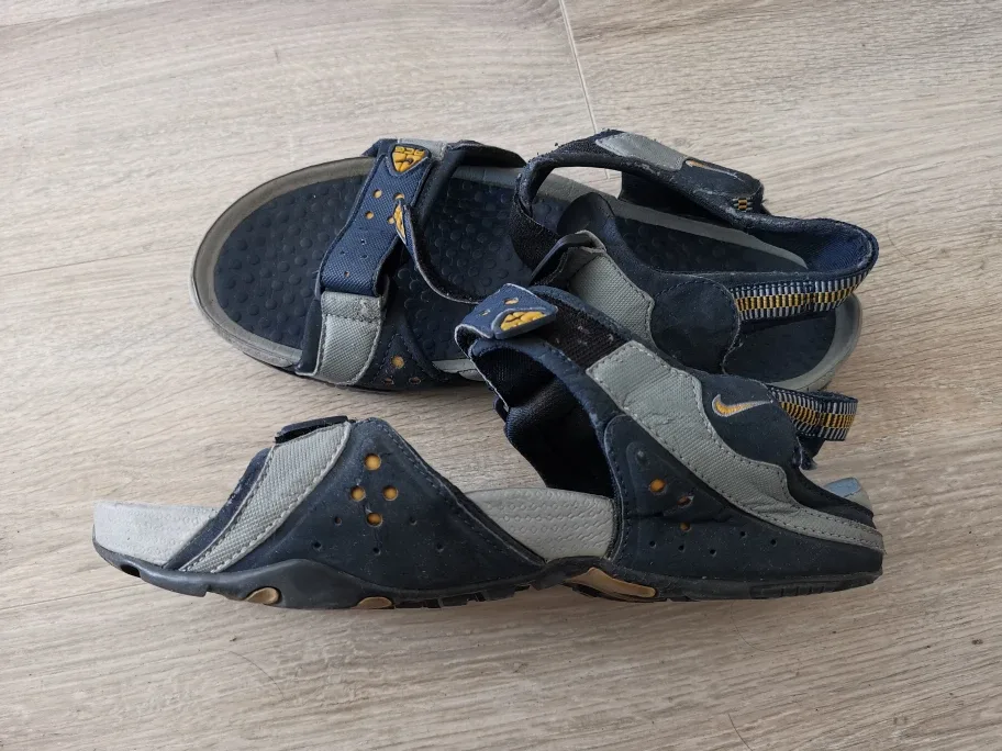 Nike Men's Sandals image indicator(3)