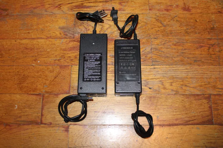 2 x Electric Bike Batteries & Chargers (NCM DasKit i5) image indicator(7)