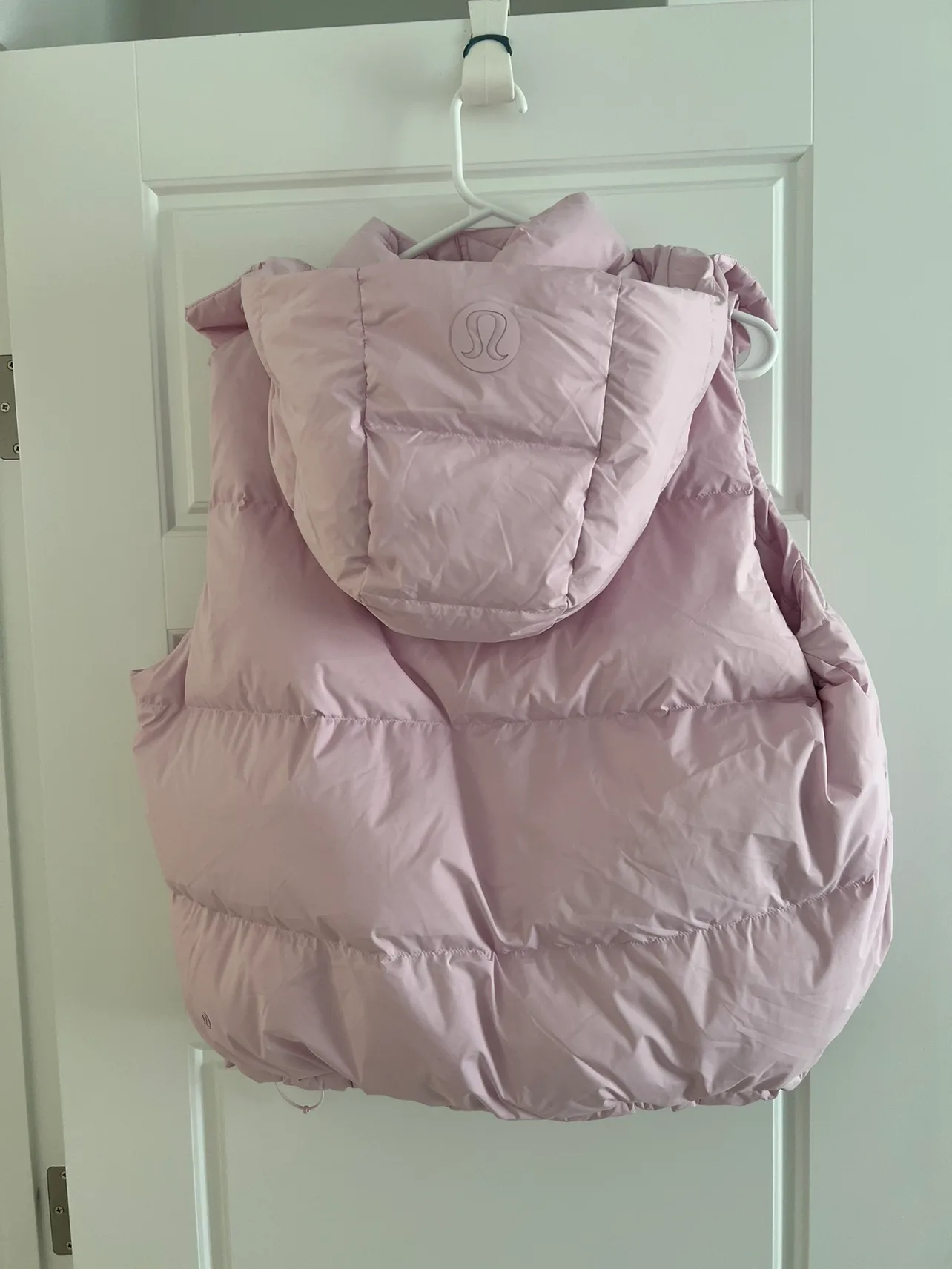 Lululemon Puffer Vest image indicator(3)