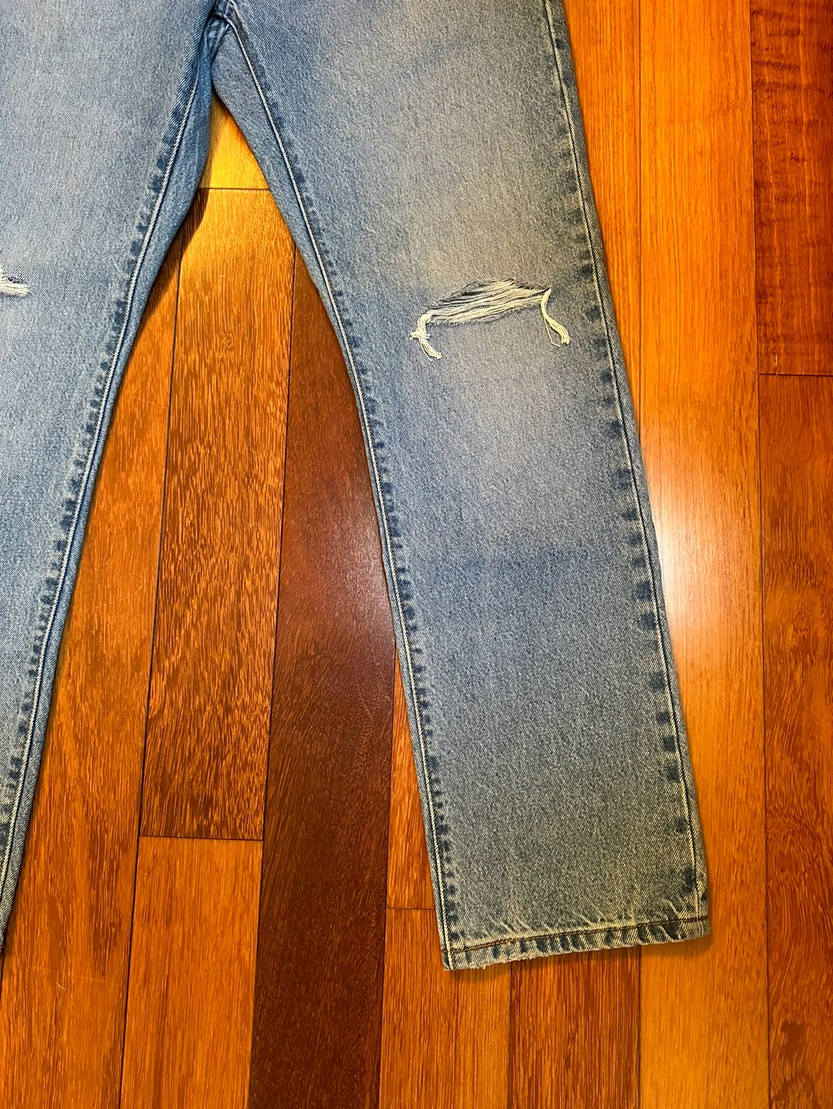 Women’s Levi's 501 jeans brand new with tags size 29/30 image indicator(2)