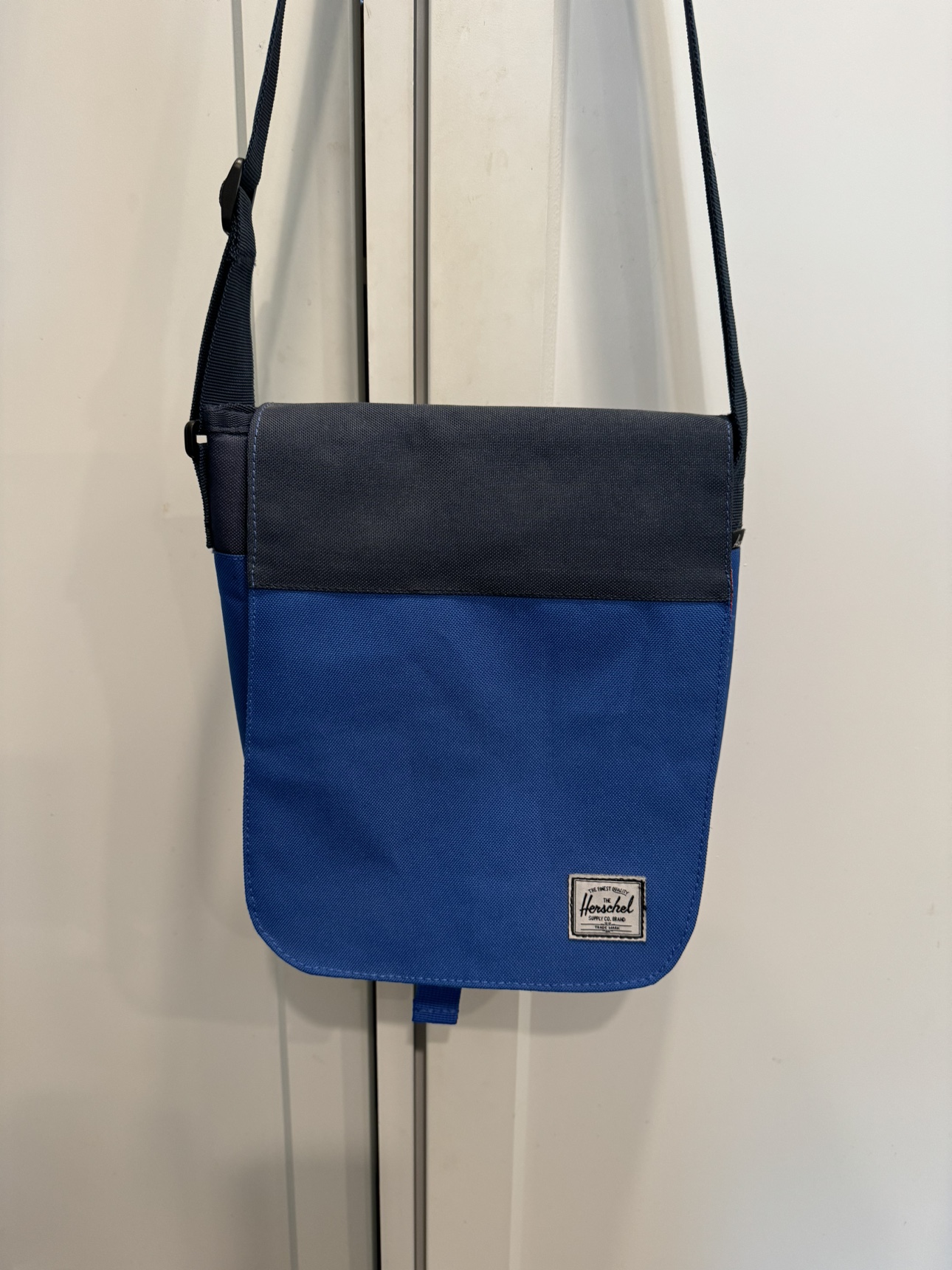 Herschel Supply Co. Blue and Black Messenger Bag - photo 2