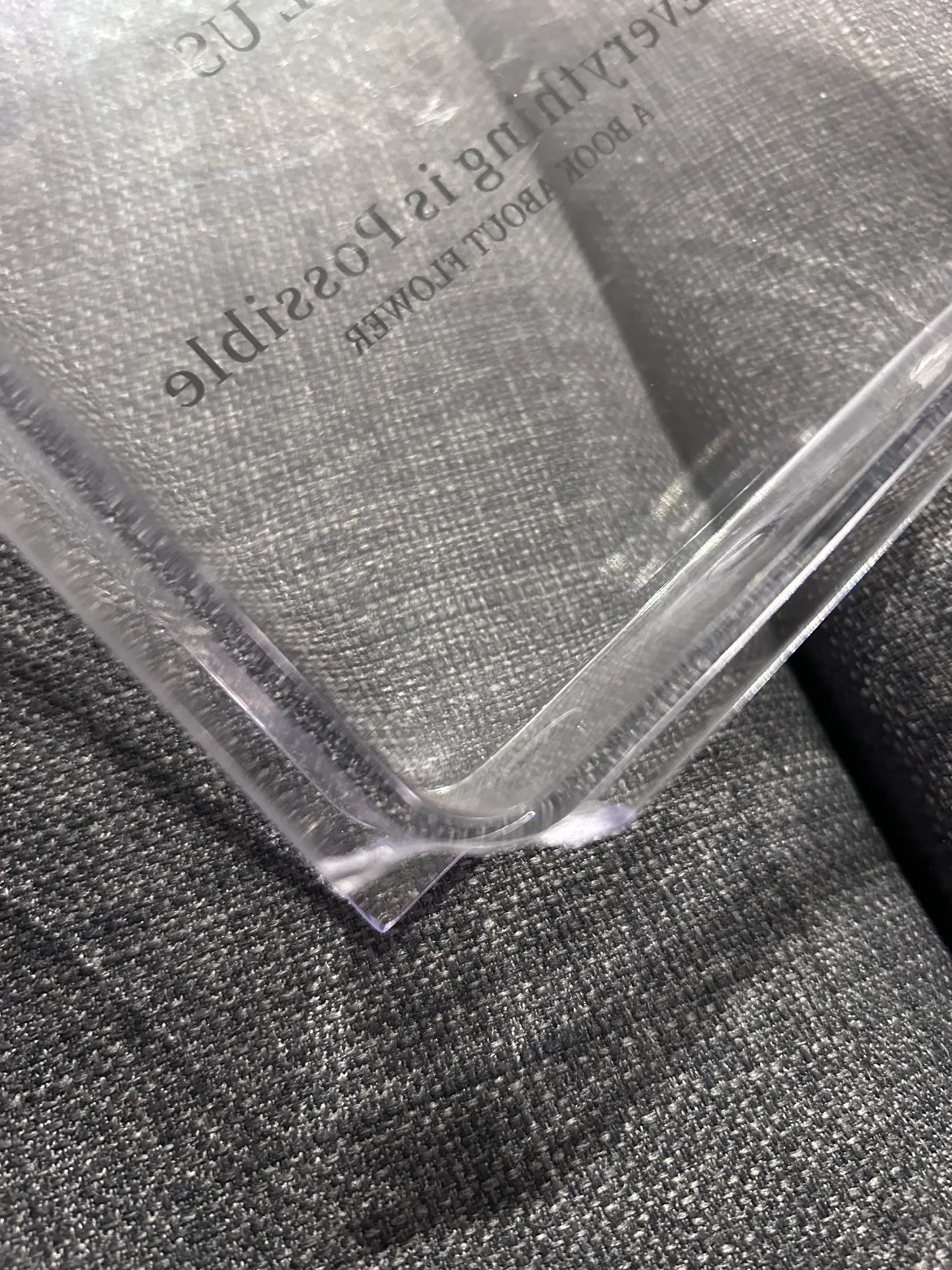 Cute creative book vase for flowers image indicator(3)