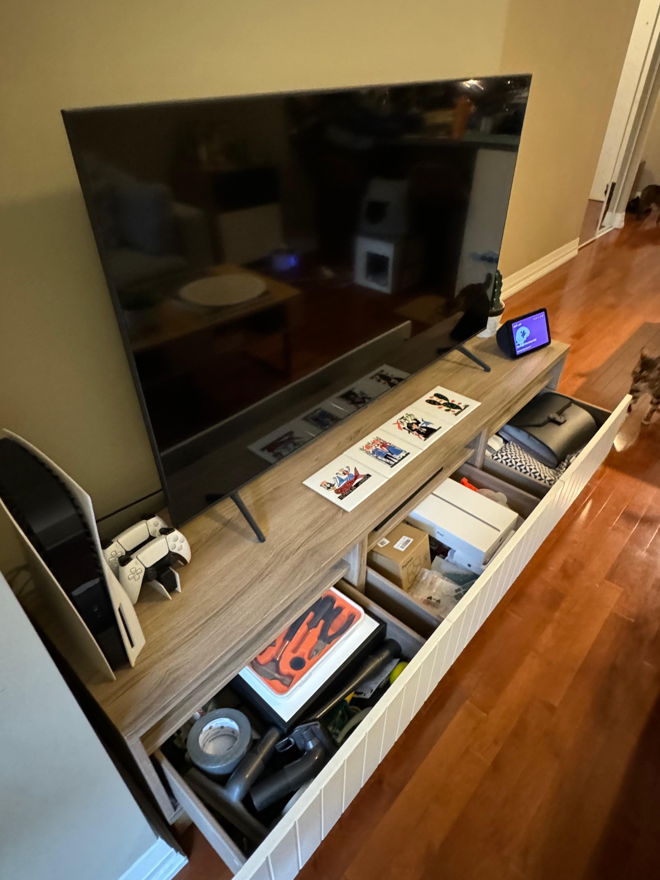 TV Stand - photo 4