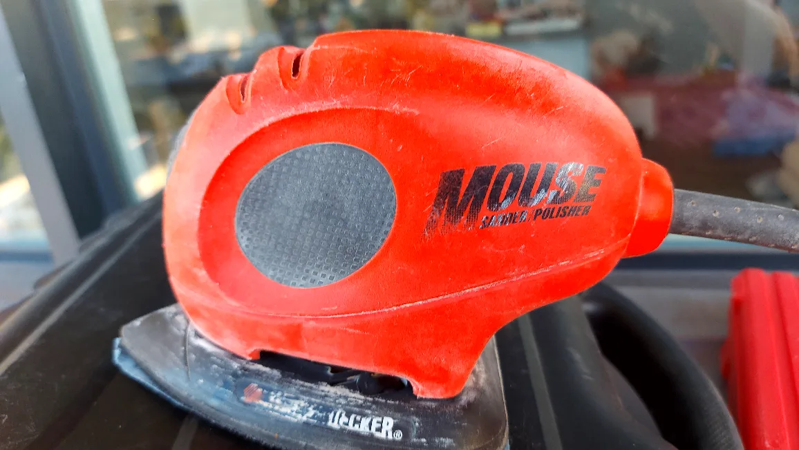 Black and Decker Portable  Sander thumbnail