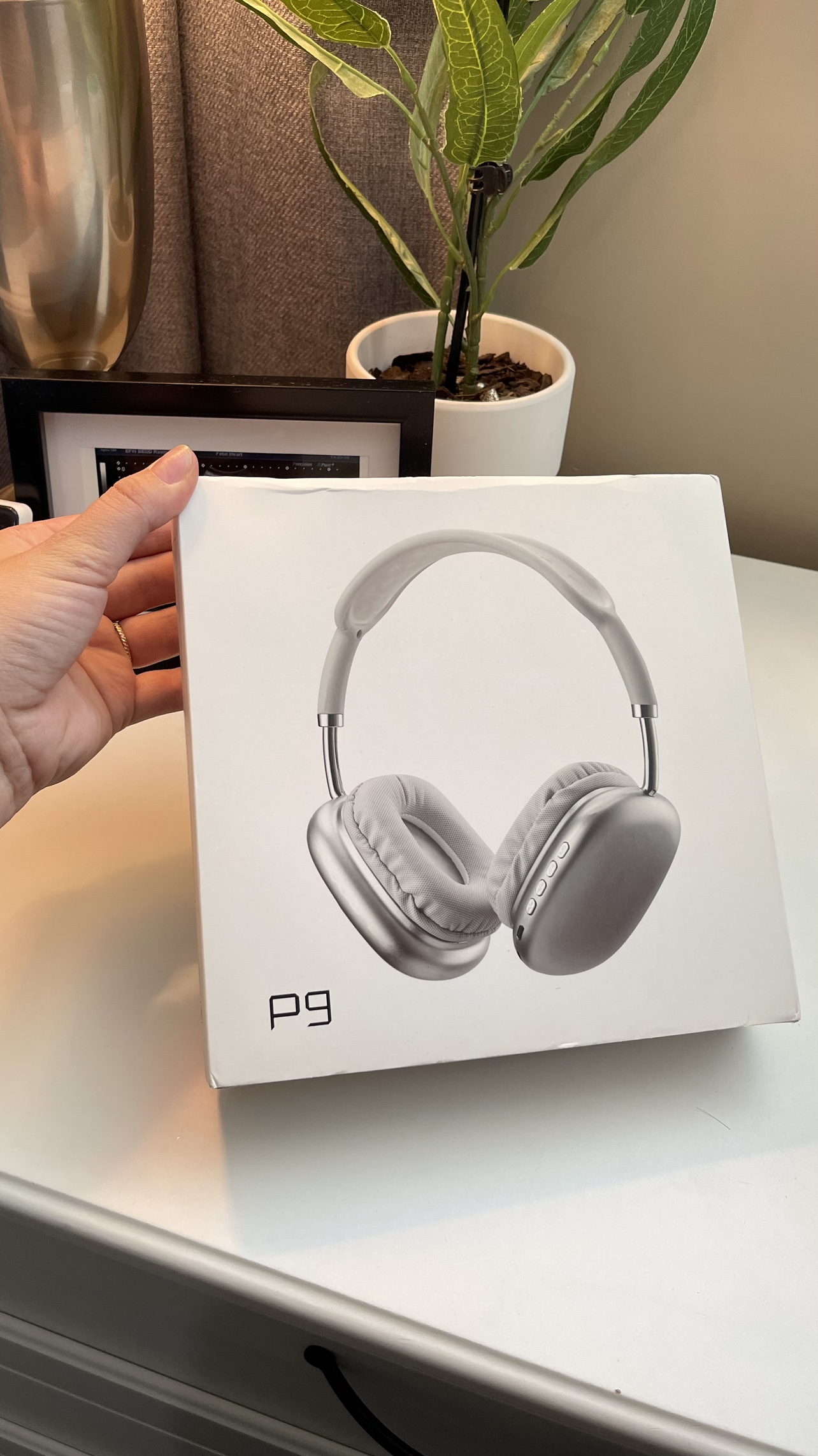 P9 Wireless Headphones