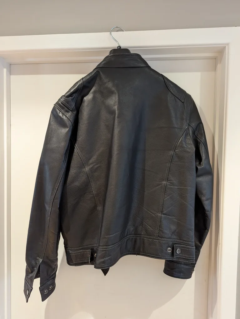 Men's Danier Black Leather Bomber Jacket image indicator(5)