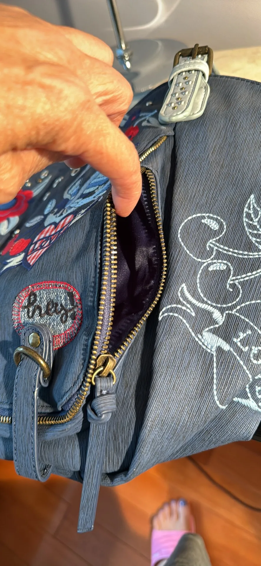 Brand new Desigual blue and White  Embroidered  Handbag image indicator(4)