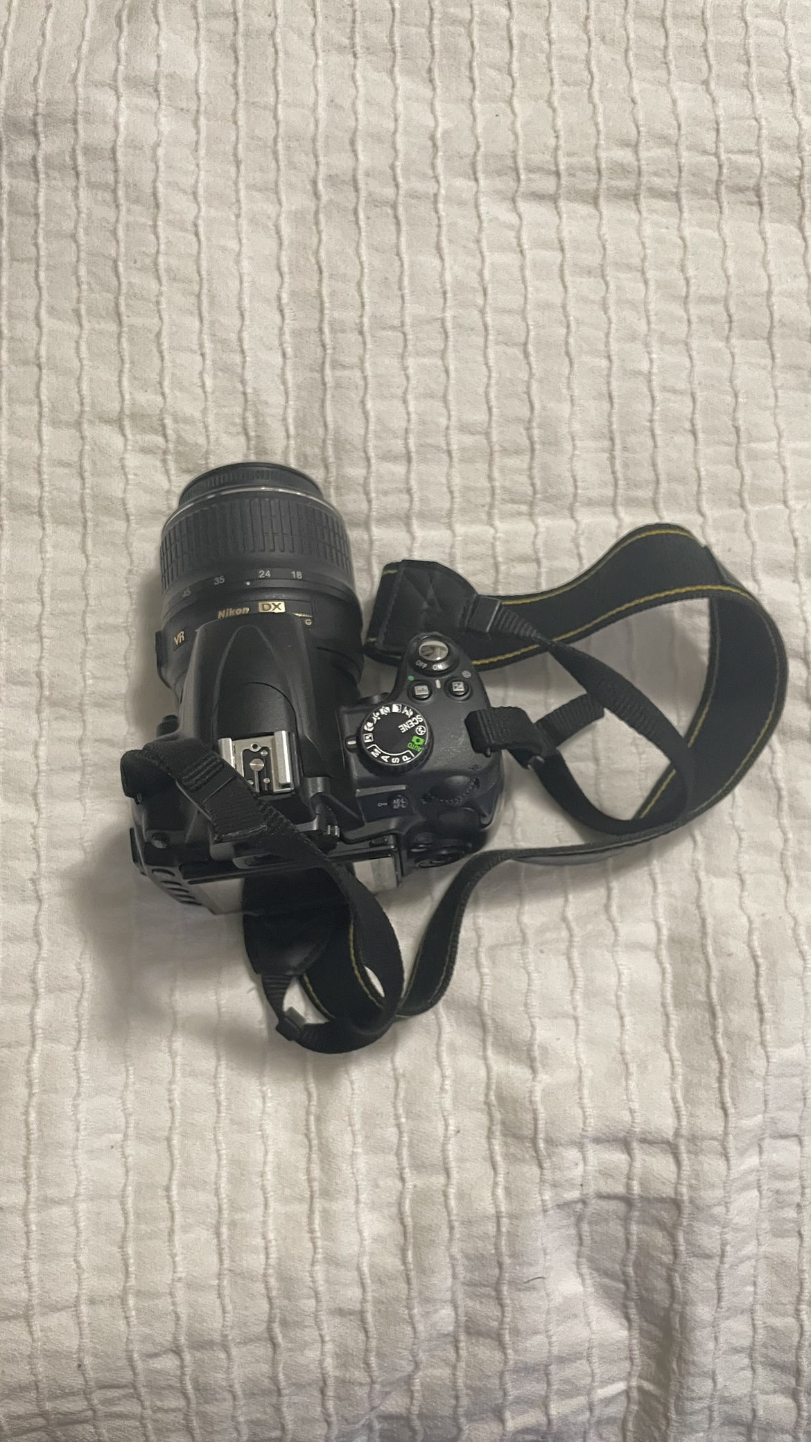 Nikon D5000 Camera with 18-55mm Lens, Charger & Accessories - photo 2