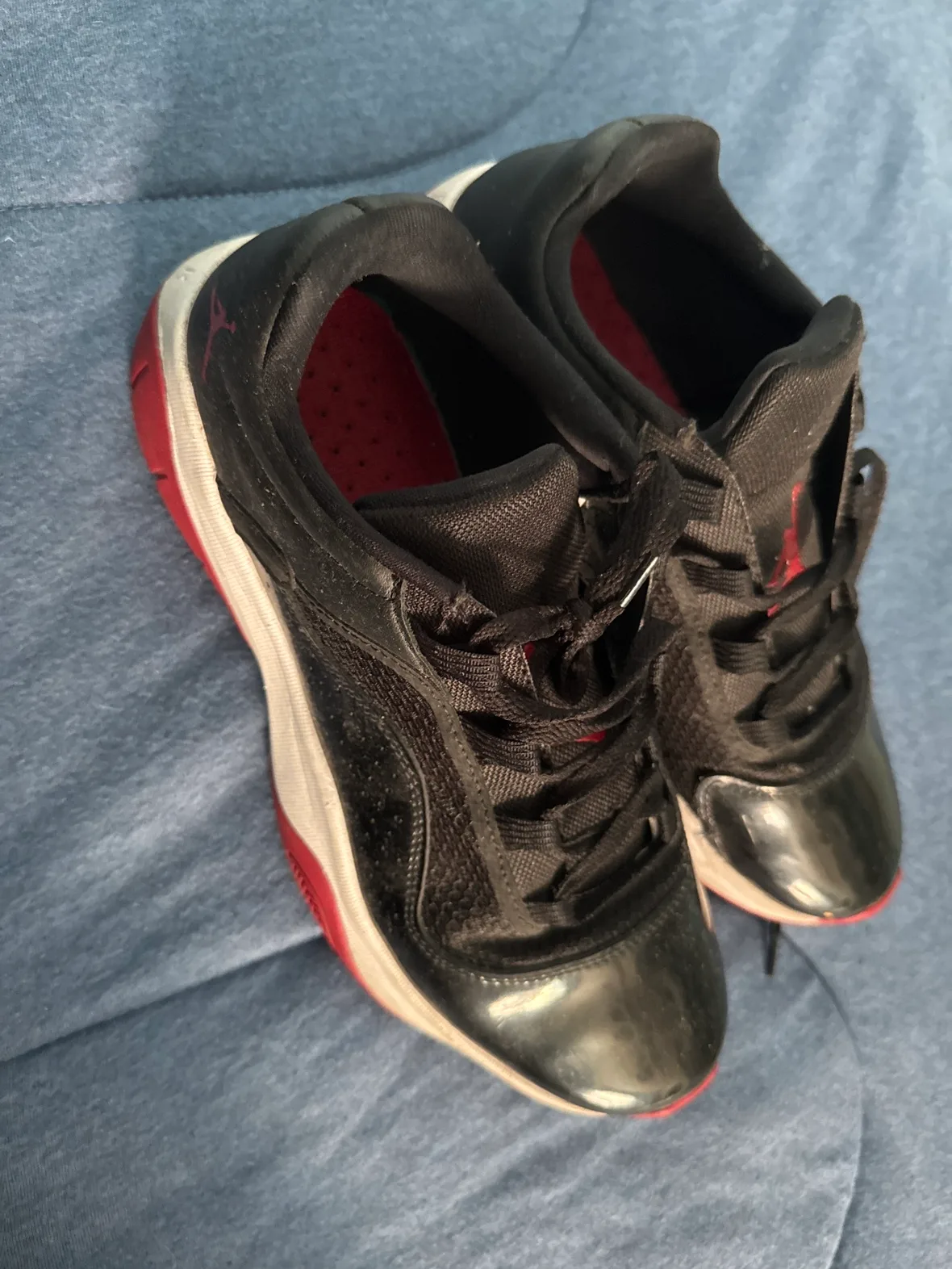 Air Jordan 11 Retro Low image indicator(2)