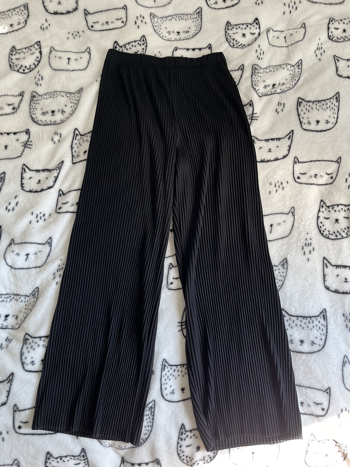 Uniqlo Pleated Pants