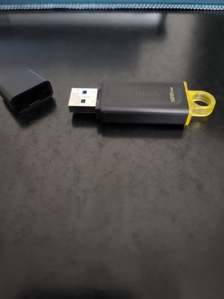 Kingston 128GB USB Flash Drive image indicator(2)