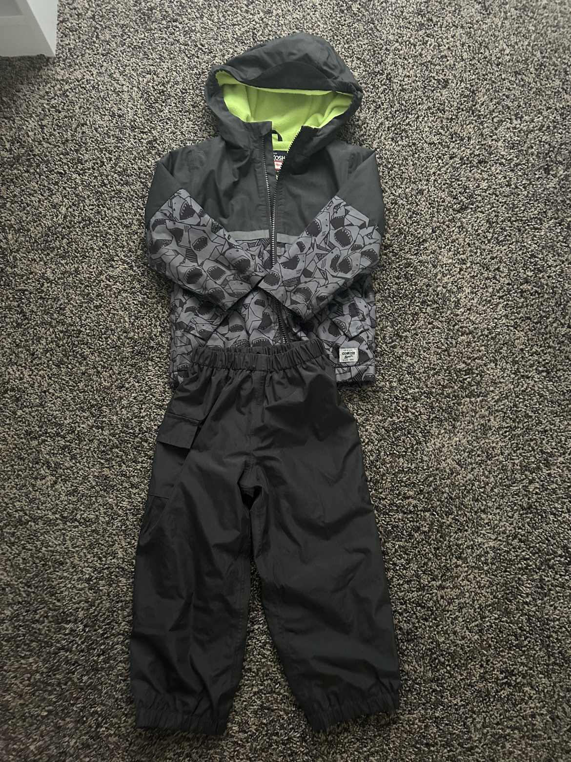 Rain coat and pant