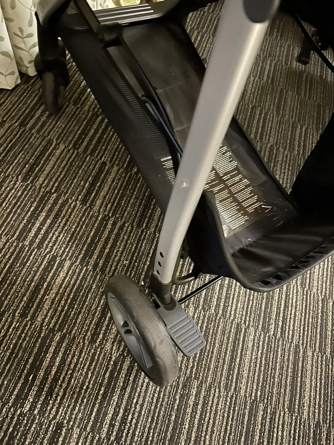 Evenflo stroller with baby car seat image indicator(4)