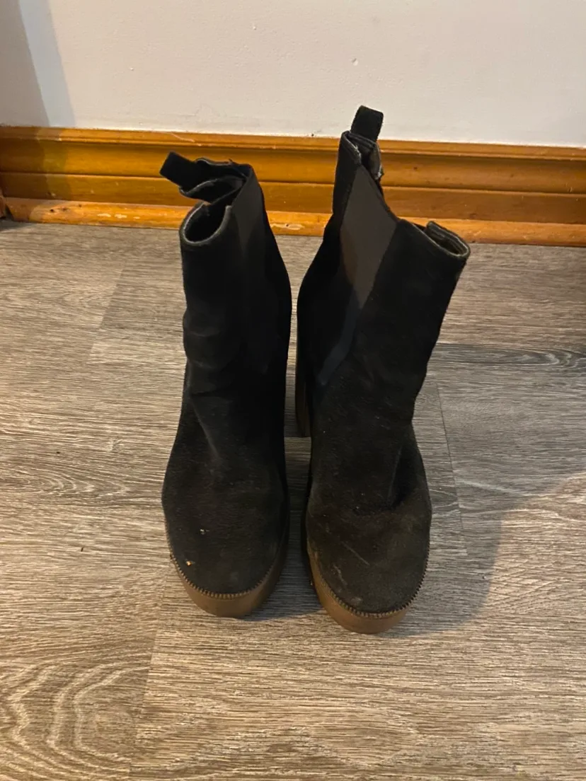 Black Suede Platform Boots for Halloween Costume 🎃 thumbnail