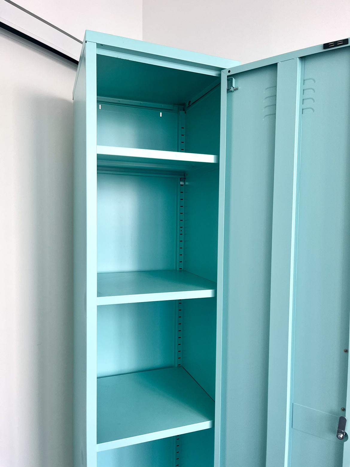 Tall Metal Storage Locker (1-Door) - photo 3