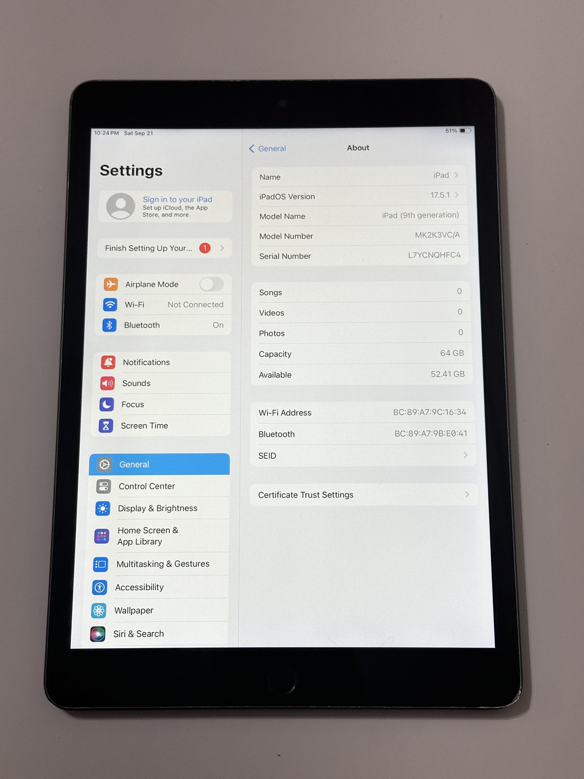 iPad 9th gen unlocked - photo 4