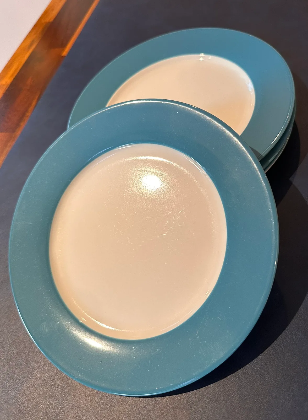 16-piece porcelain dinnerware set image indicator(8)