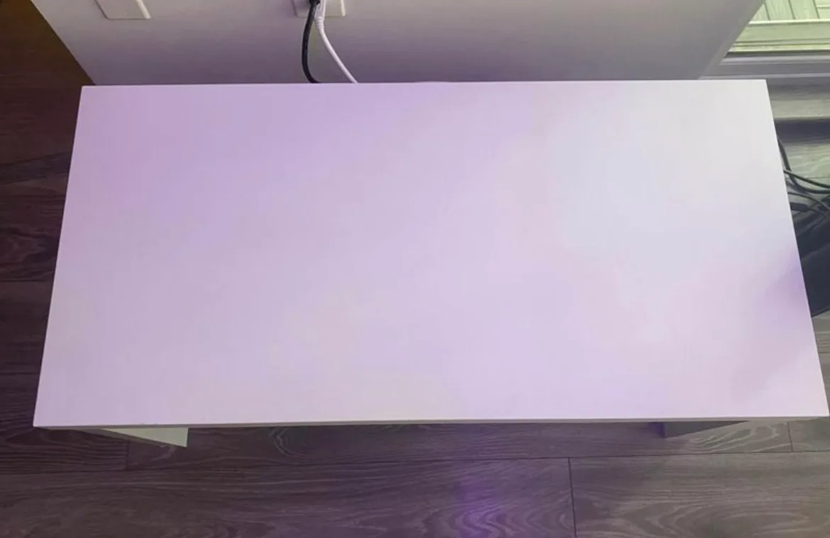 Free White Coffee Table image indicator(2)