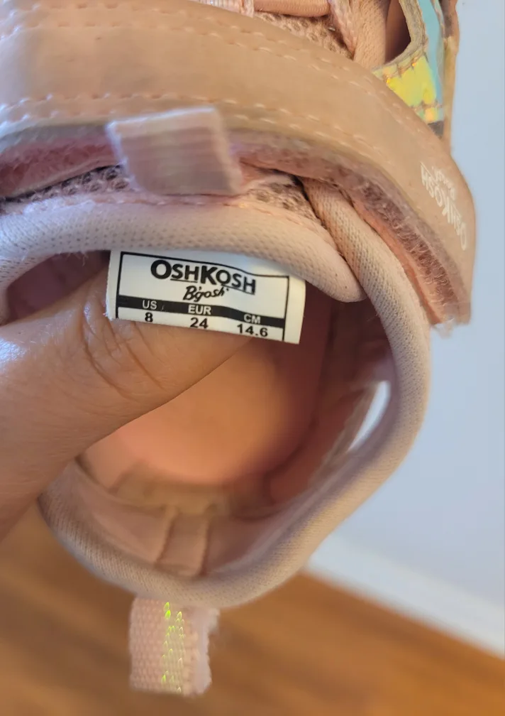 OshKosh B'gosh Size 8 Pink Sandals image indicator(3)