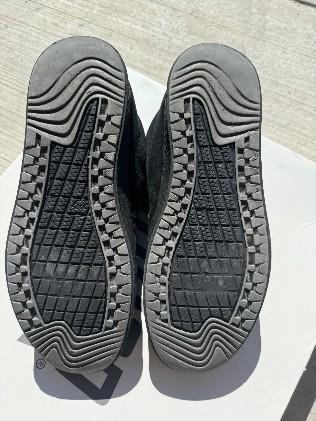 Man’s winter shoes,size 9.5 - photo 4