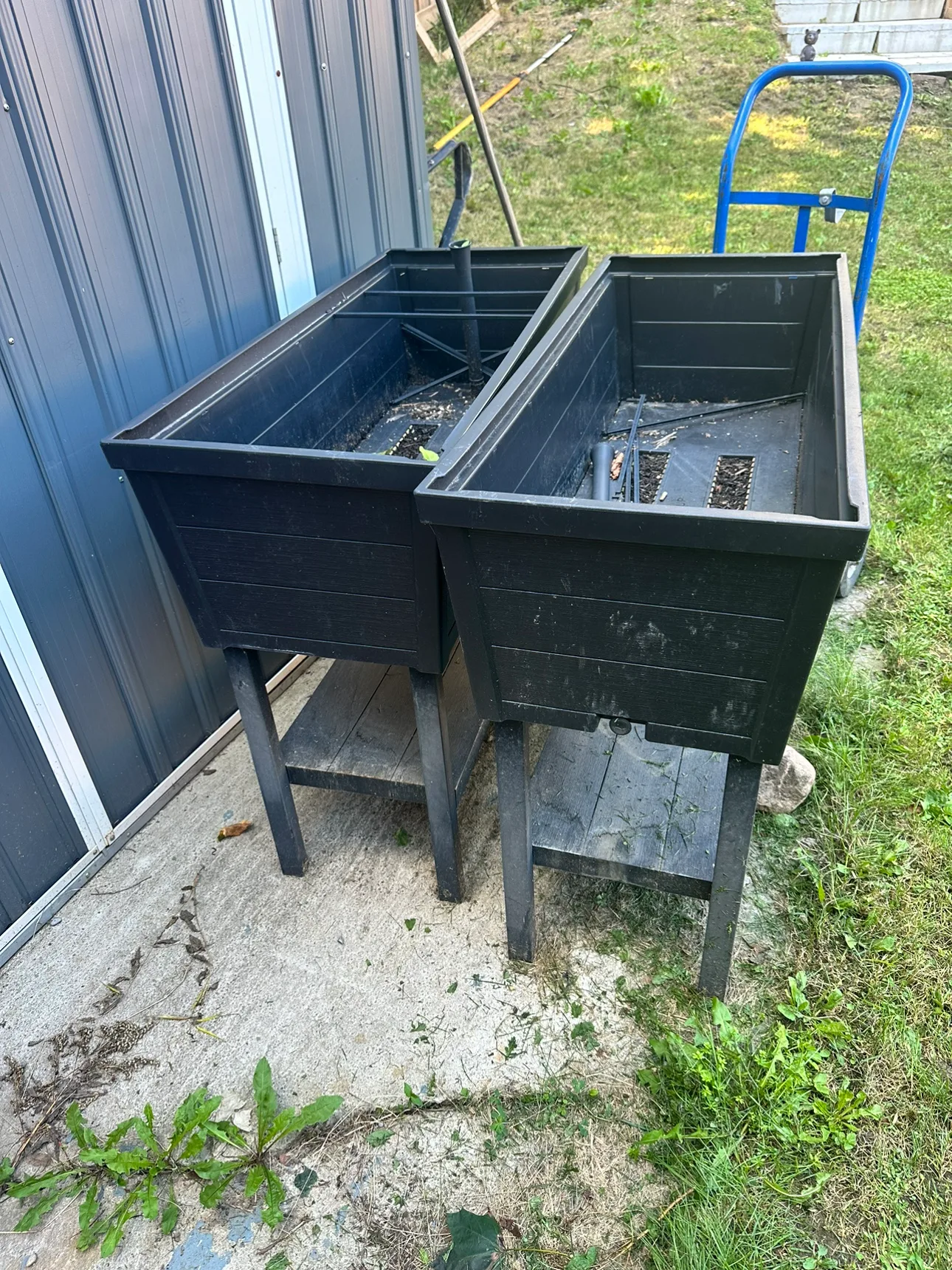 Two Raised Garden Beds image indicator(2)