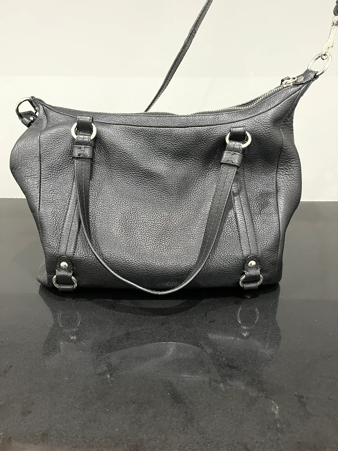 Coach Black Leather Purse image indicator(8)