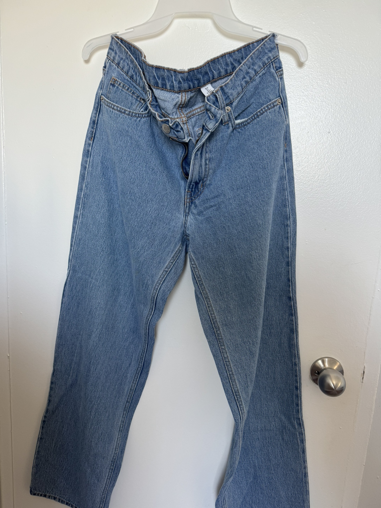 Size 36  Low Waist Baggy Jeans