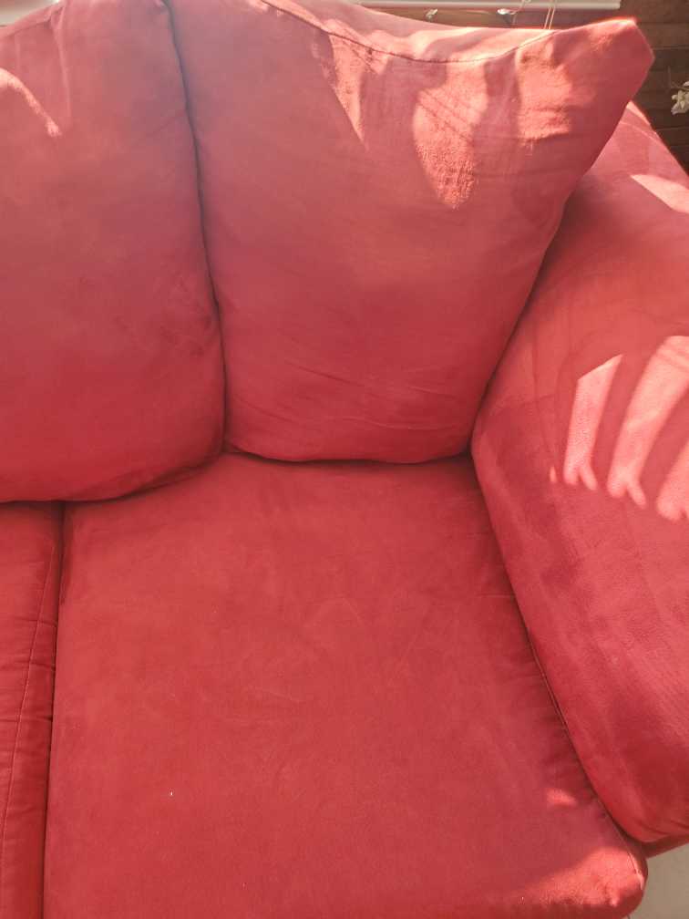 Red Sofa - photo 3