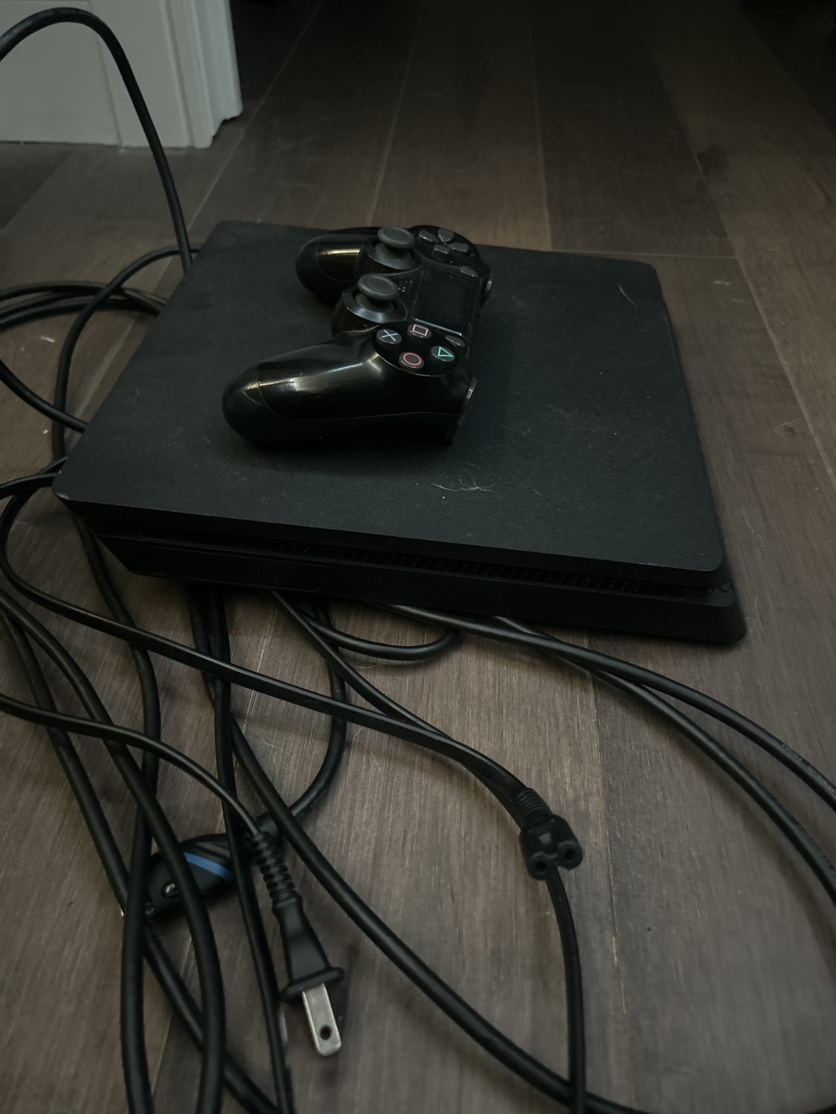 PlayStation 4 Slim Console