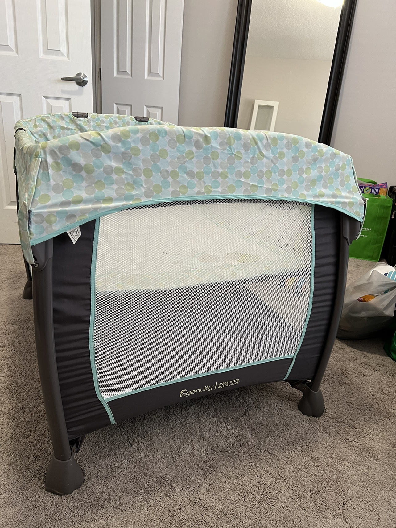 Pack n play crib - photo 4