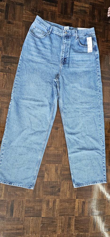 Bdg High-Rise Baggy Jeans Size 34