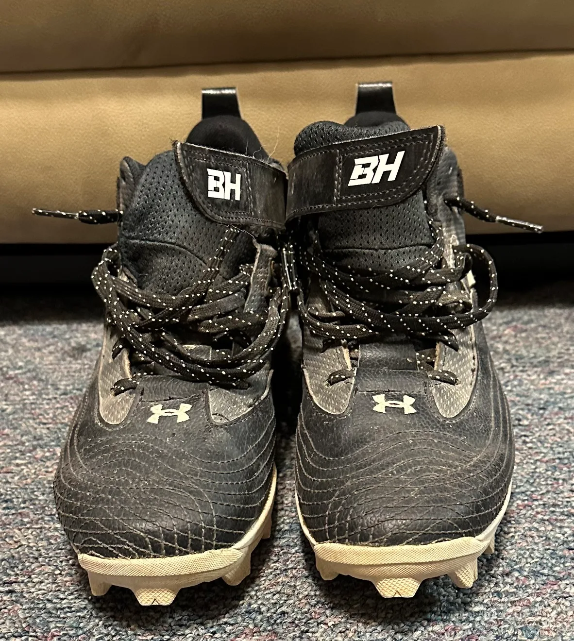 Under Armour Baseball Cleats thumbnail