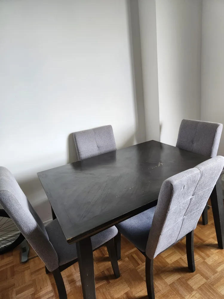 Dining Table Set image indicator(3)