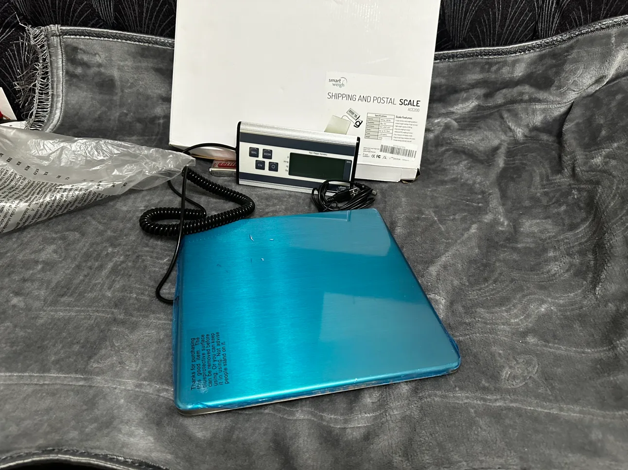 Smart Weigh Shipping and Postal Scale image indicator(2)