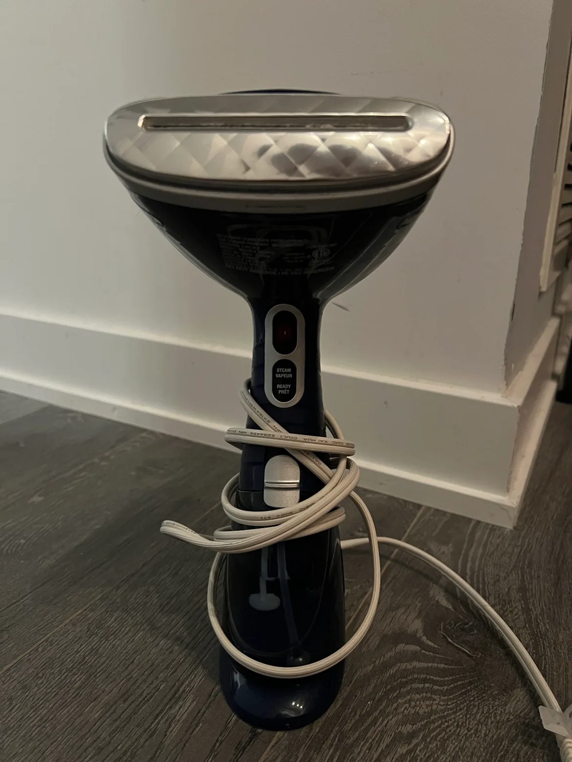 Handheld Garment Steamer conair image indicator(2)