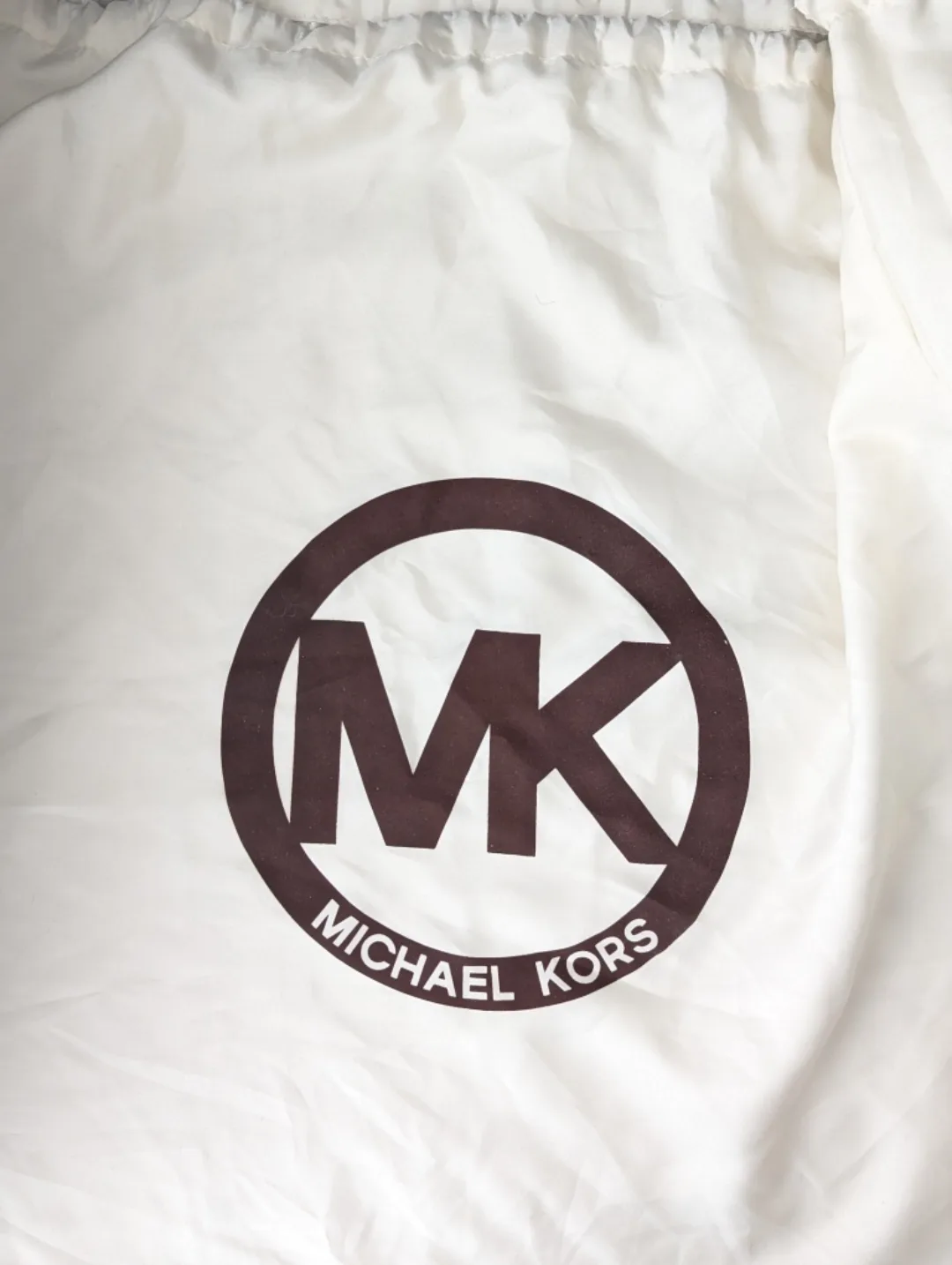 LIKE NEW Michael Kors Jet Set canvas monogram tote image indicator(7)