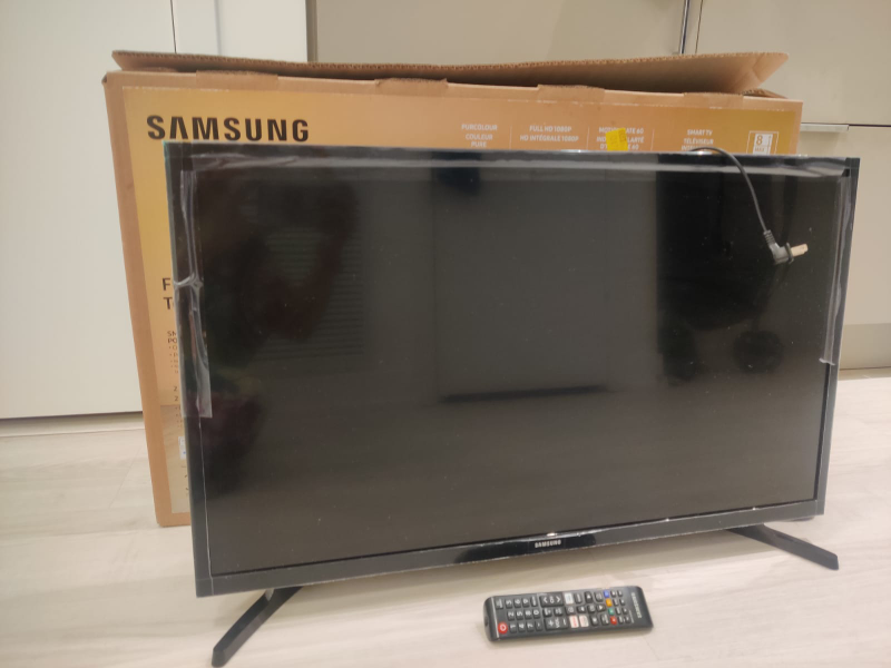 HD Smart LED TV - photo 4