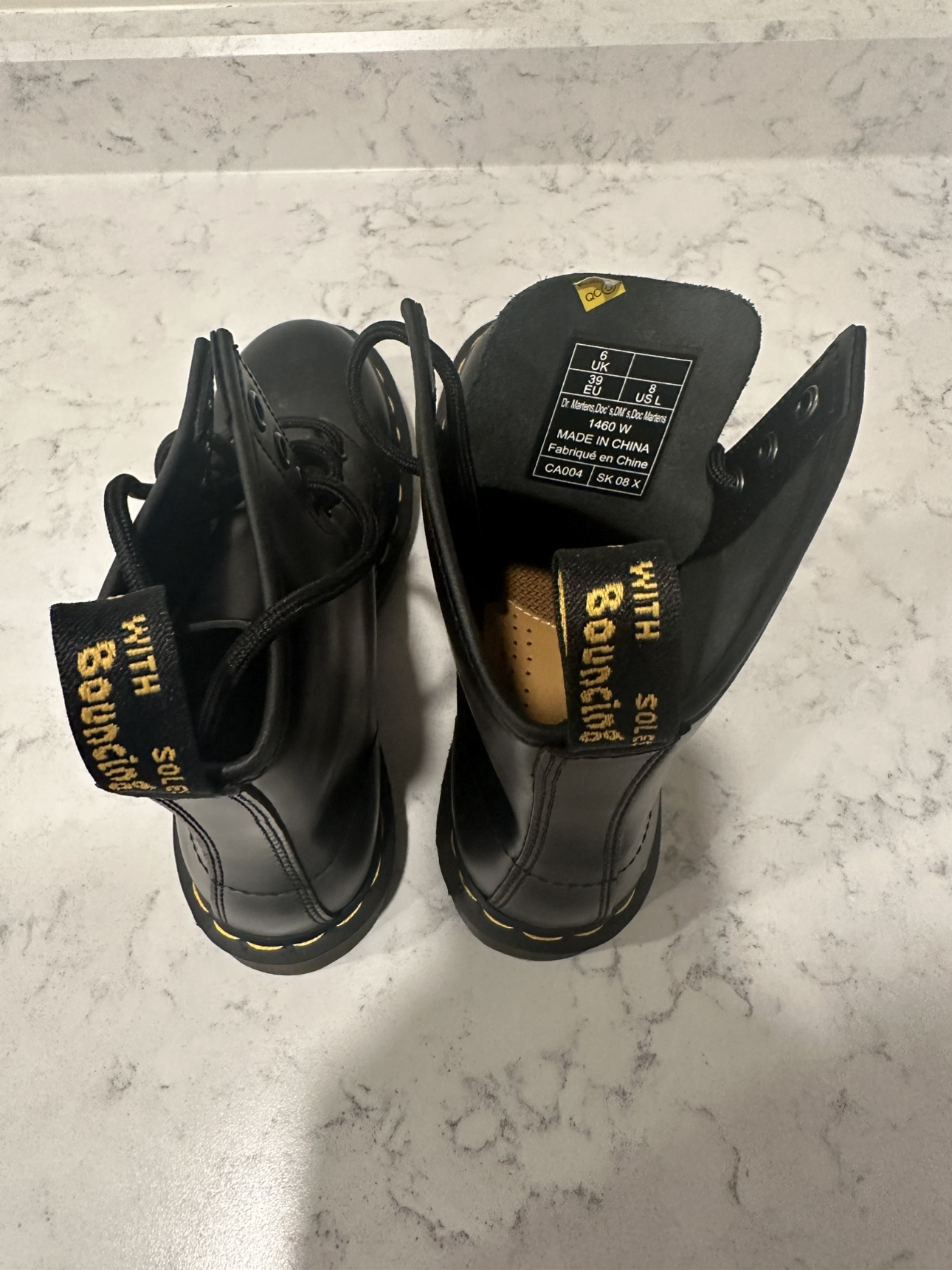 Dr. Martens - Women’s 1460 Smooth Leather Lace up boots - Size 8 - photo 5